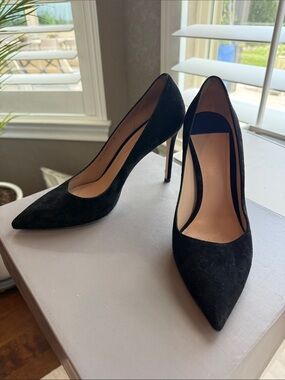 Stuart Weitzman Black Suede Pointed-Toe Stiletto Pumps